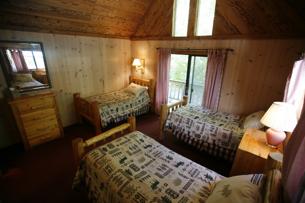 Grove Twin bedroom