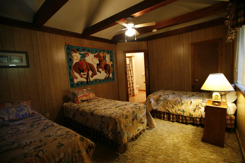 Skookum Twin bedroom